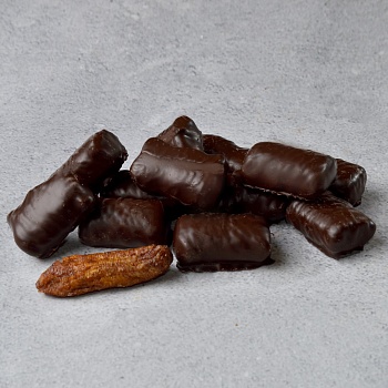 Конфета Банан в темном шоколаде