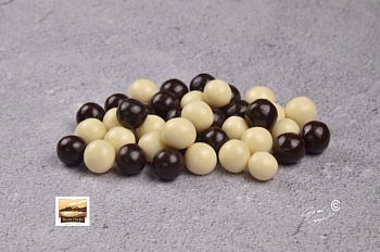 Драже Домино ассорти в белой и шоколадной глазури